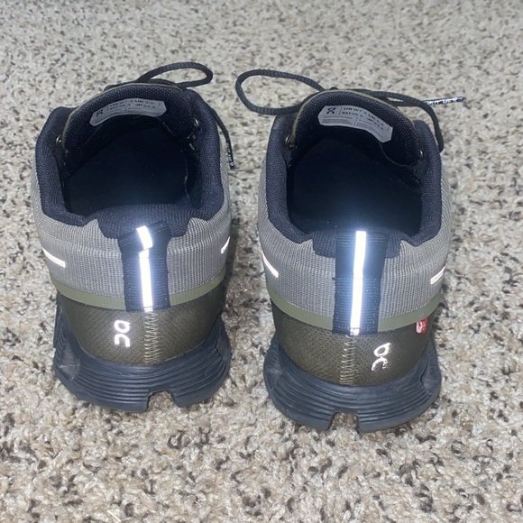 〽️ Cloud 5 Waterproof Olive greenn waterproof On Cloud tennis shoes! - Picture 6 of 9